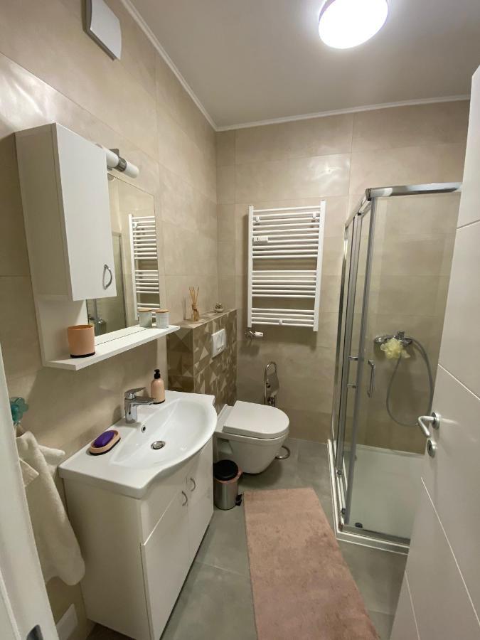 Lux Advent Apartment Subotica Luaran gambar