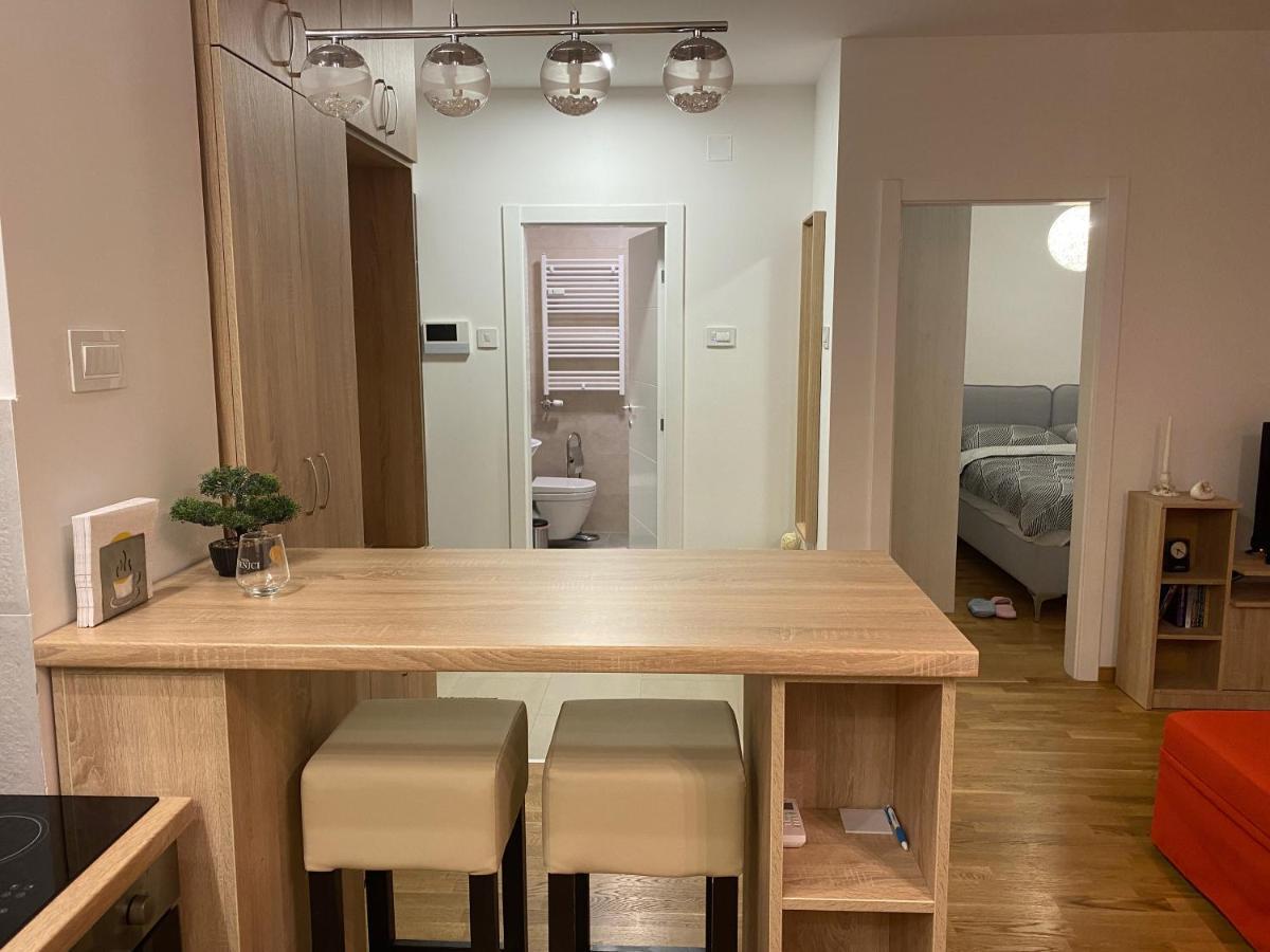 Lux Advent Apartment Subotica Luaran gambar