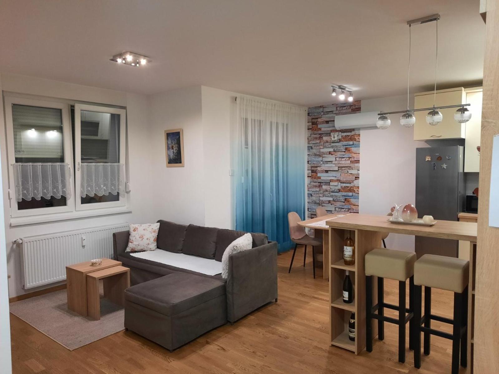 Lux Advent Apartment Subotica Luaran gambar