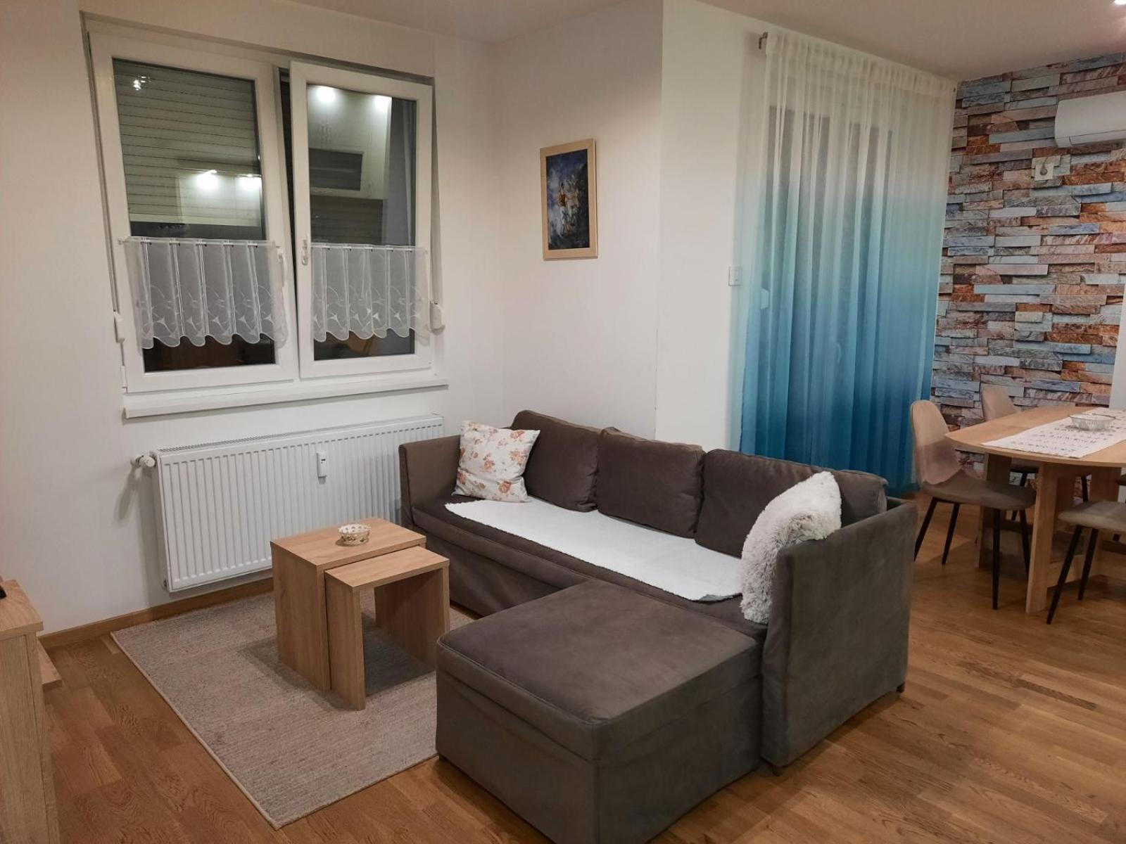 Lux Advent Apartment Subotica Luaran gambar